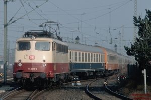 D18098 114 498