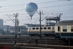 D18112