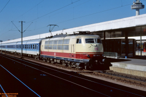 D25590 103 104