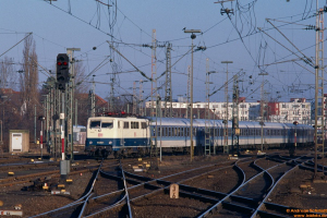 D25706 111 210