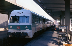 D25708 614 068